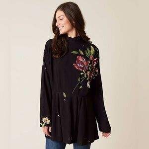 Free People • Black Gemma Tunic Top (XS)